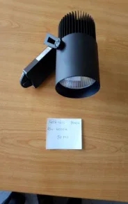 SPOTLIGHT ADJUSTABLE 4K 25W BLACK 407R-61C 